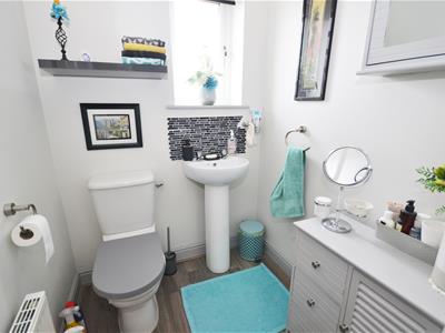 Picture 4